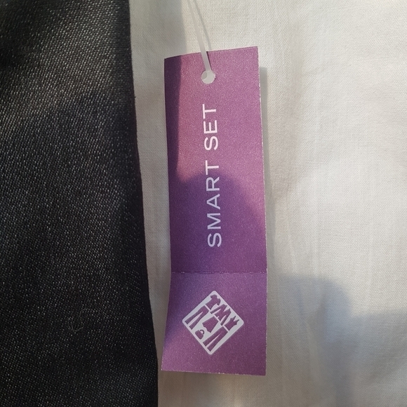 Smart Set Low Rise Bermuda Shorts - Picture 10 of 12